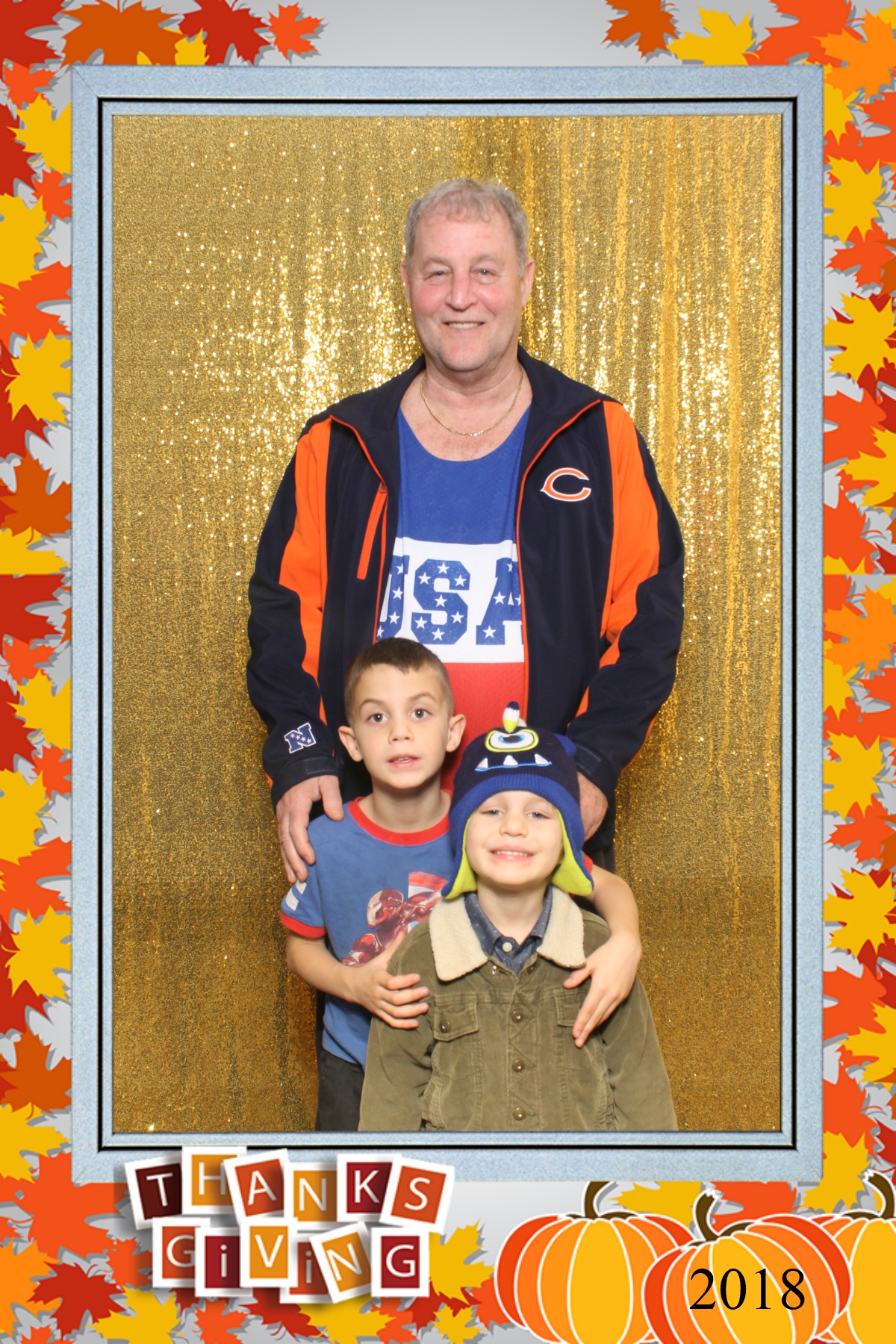 Thanksgiving 2018 | View more photos from the event at gallery.niknoxphotobox.com/u/NiKnox-Photo-Box/Thanksgiving-2018